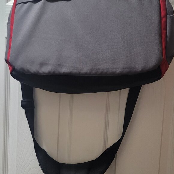 Jan Sport Messenger Computer bag w/padding. Color:Gray/Red - Picture 6 of 14